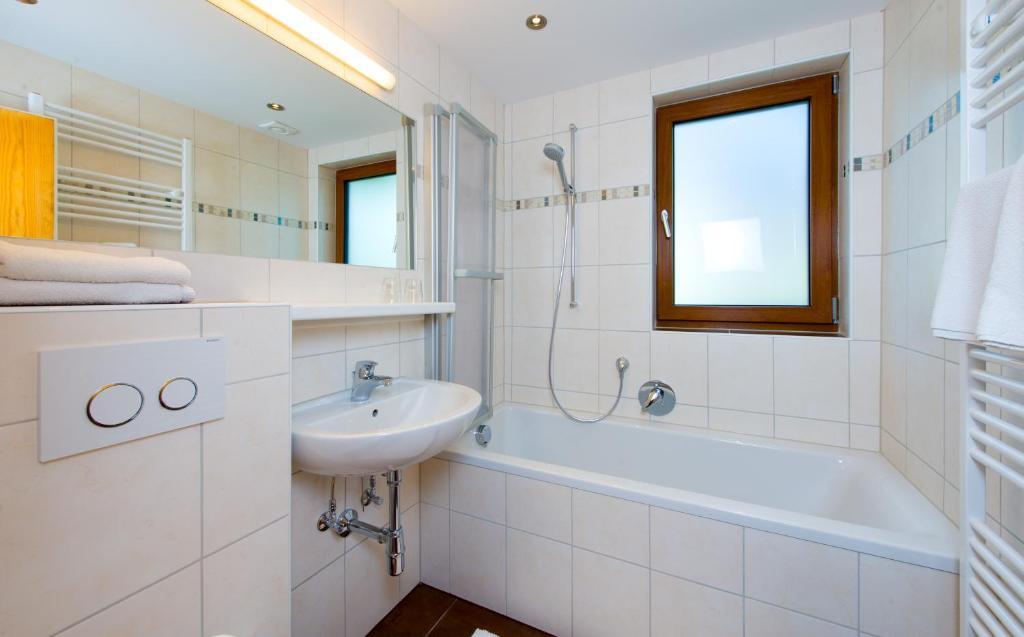 Tyrol Appartements Ehrwald Quarto foto